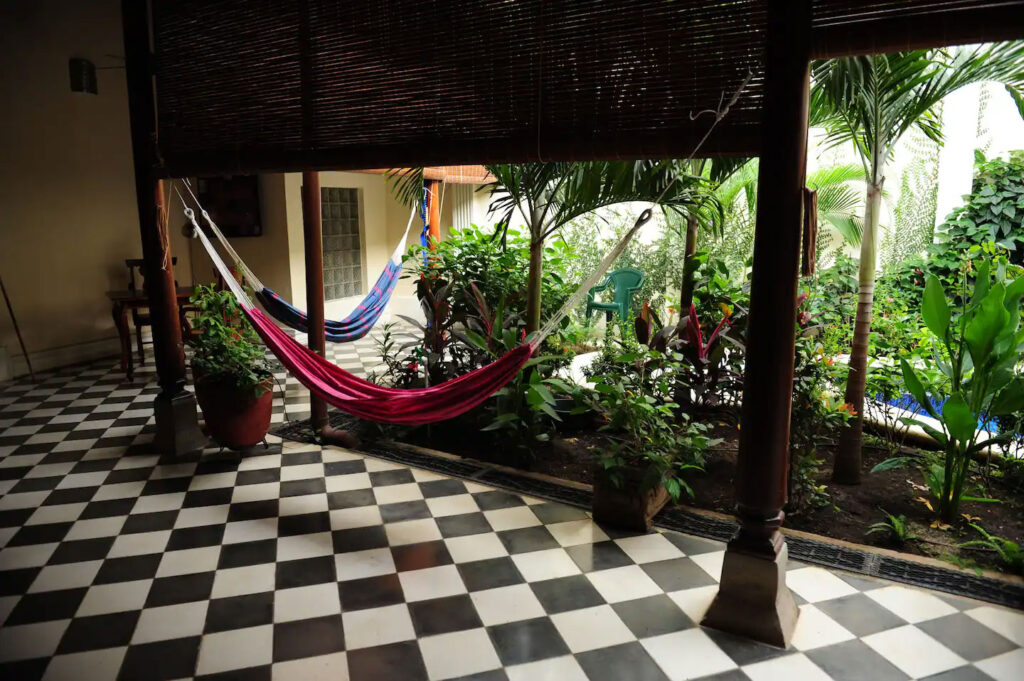 Casa Cubana atmosphere