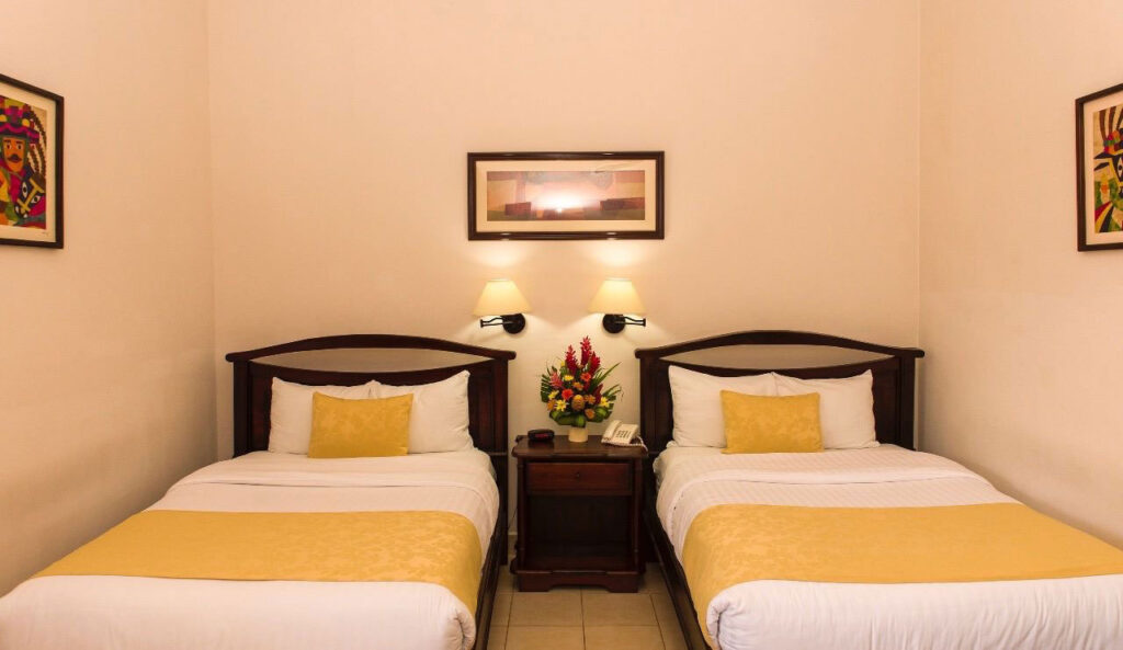 hotel-la-merced-room-1